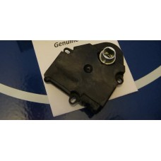 МОТОРЧЕ КЛАПА ПАРНО A1638200108 MERCEDES ML 230/270/320/430 W163